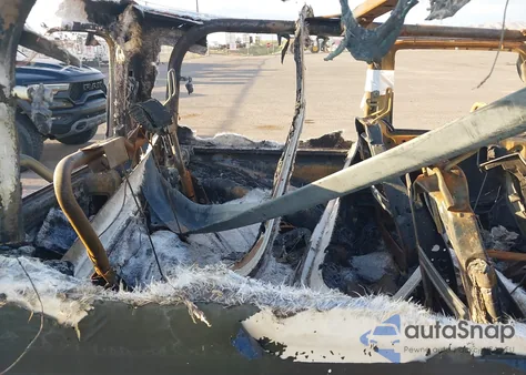 2013 Jeep Wrangler Rubicon z USA, uszkodzony, nr VIN 1C4HJWCG5DL530531